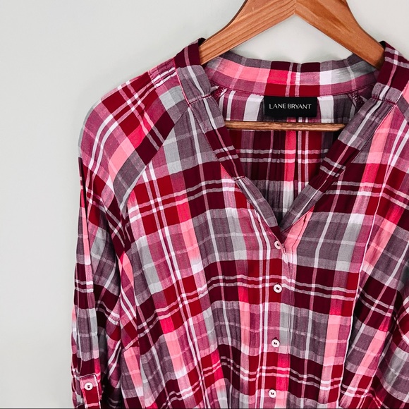 Lane Bryant Plaid V Neck Top Size Approx 22/24 - Picture 2 of 4